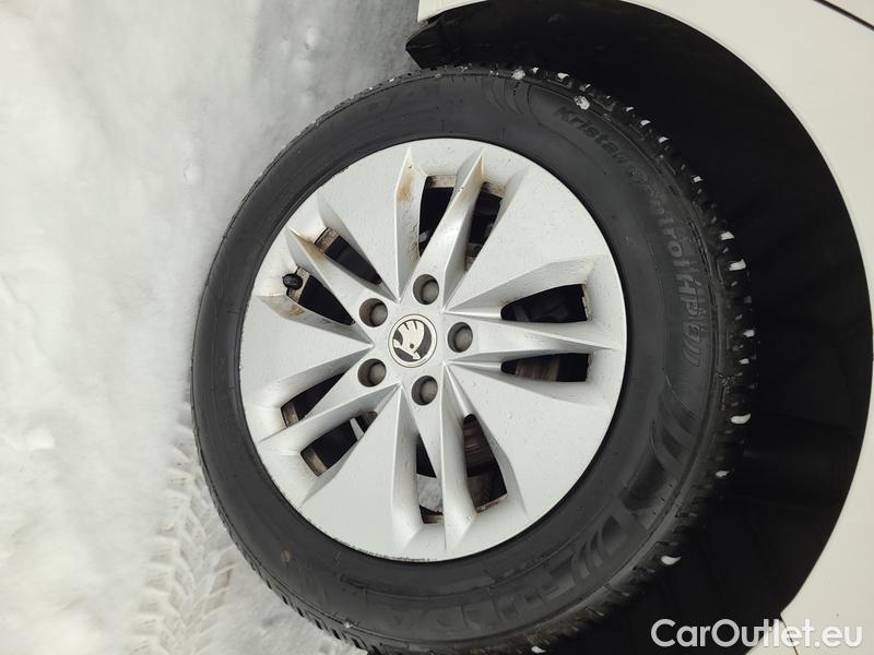  Skoda  Octavia  Lim. (NX3)(2020)  2.0TDI 85 Ambition 5d #4