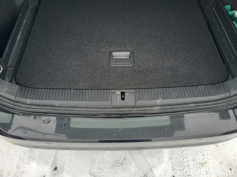  Volkswagen  Passat  Variant (CB5) (2019) Pas.Var.2.0TDI 110 Elegance AT #11