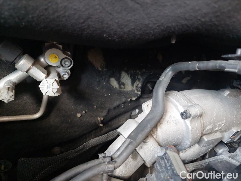  Volkswagen  Transporter T6  (2015) Transp.2.0TDI 150 Kombi 4d #15