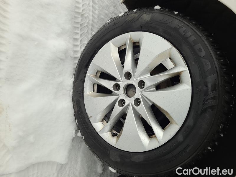  Skoda  Octavia  Lim. (NX3)(2020)  2.0TDI 85 Ambition 5d #6