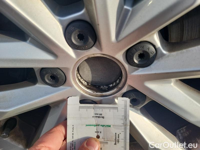  Volkswagen  Passat  Variant (CB5) (2019) Pas.Var.1.5TSI Business AT #20