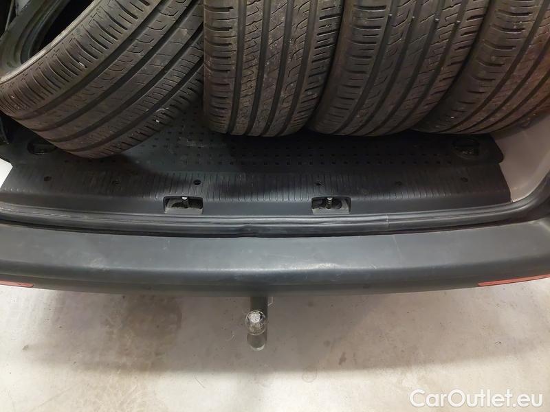  Volkswagen  Transporter T6  (2015) Transp.2.0TDI 150 Kombi 4d #9