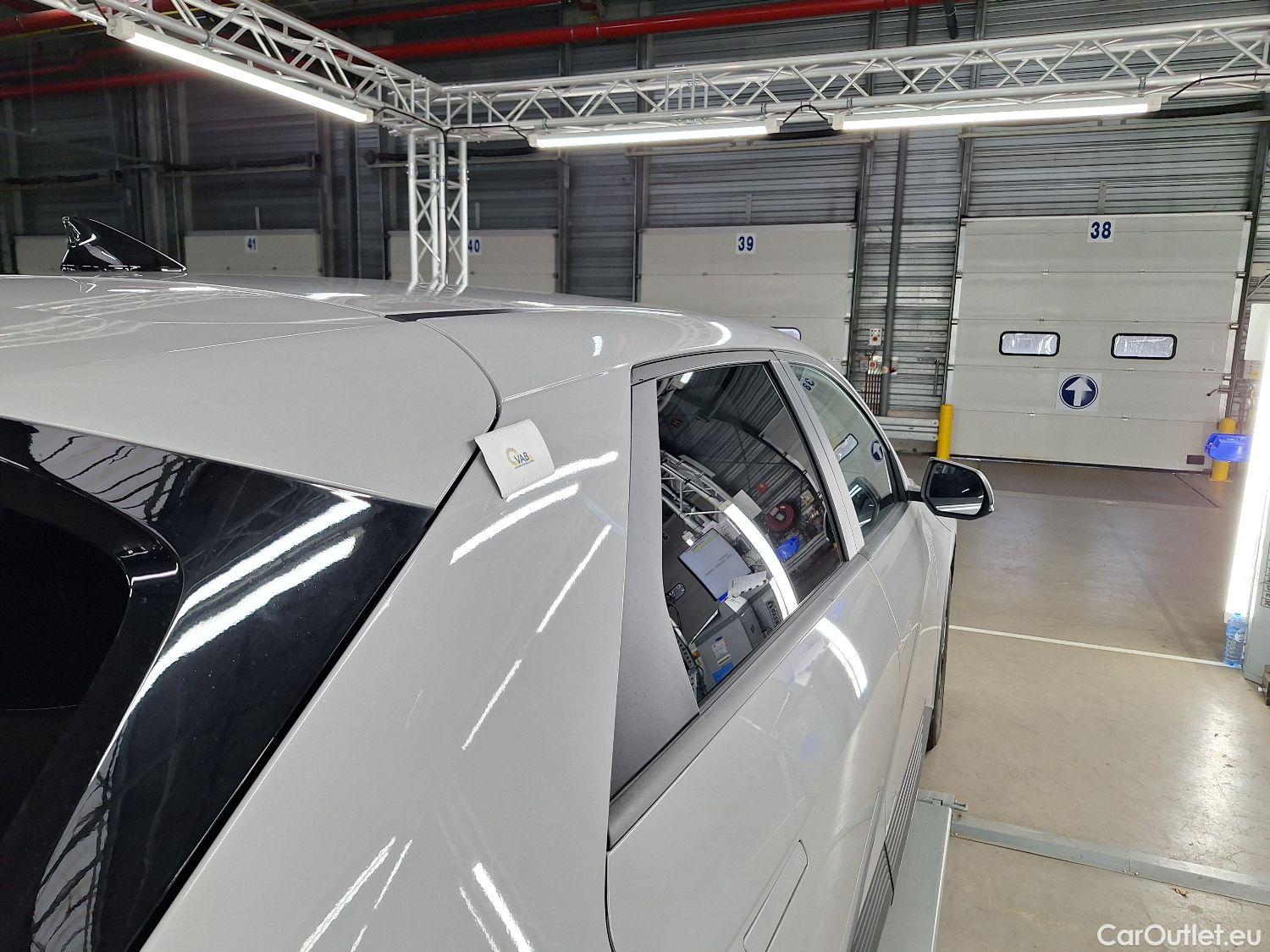  Hyundai   Ioniq Hyundai, 5 '21 BEV, Hyundai 5 73kWh Core 5d #31