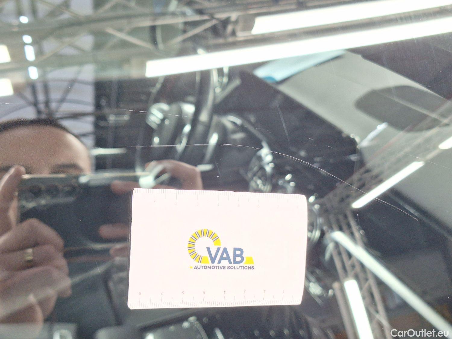  Mercedes  GLB Mercedes,  '19, Mercedes-Benz   200 d Business Solution 5d #30