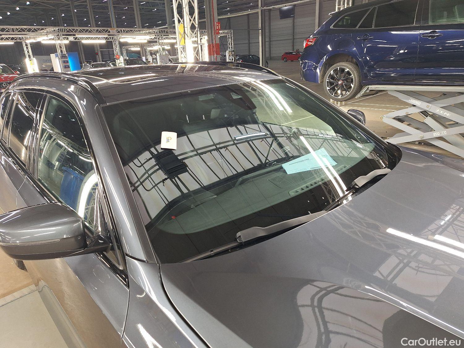  Bmw  Serie 3 BMW, 3-serie Touring '18, BMW 3 Reeks Touring 330e (215 kW) 5d #1