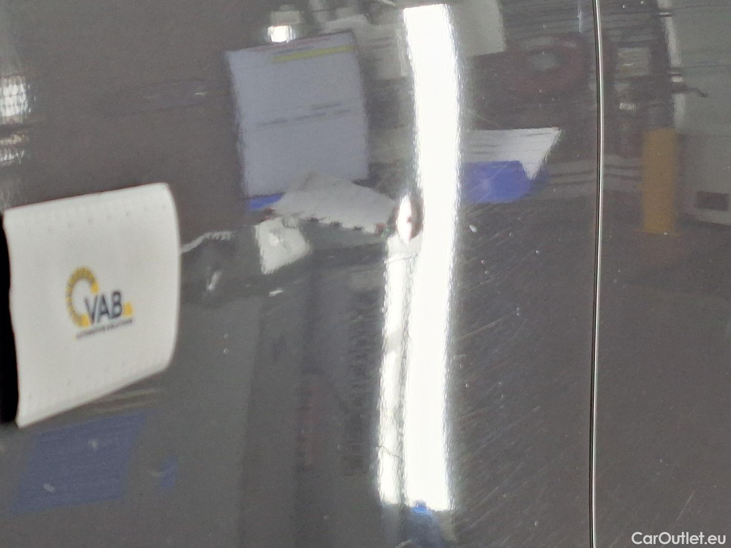  Mercedes  GLB Mercedes,  '19, Mercedes-Benz   200 d Business Solution 5d #17