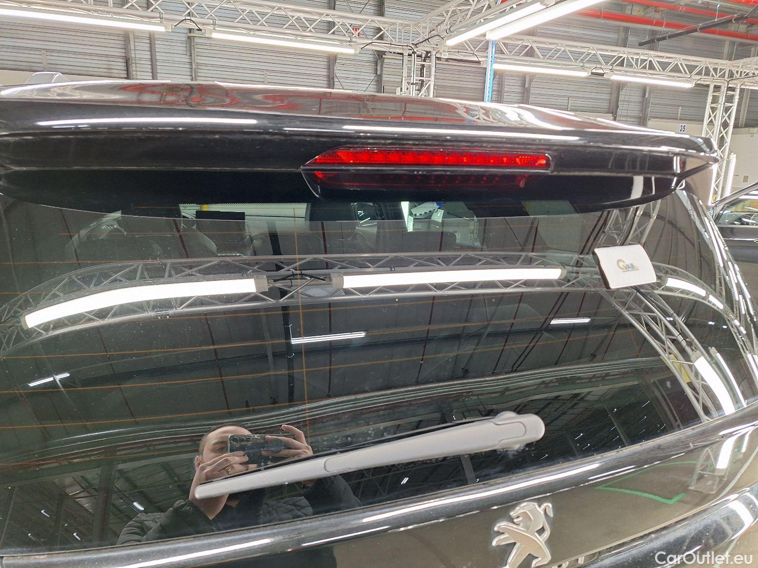  Peugeot  5008 Peugeot,  FL'20, Peugeot  1.2 PureTech 96kW S&S EAT8 GT Pack 5d #33