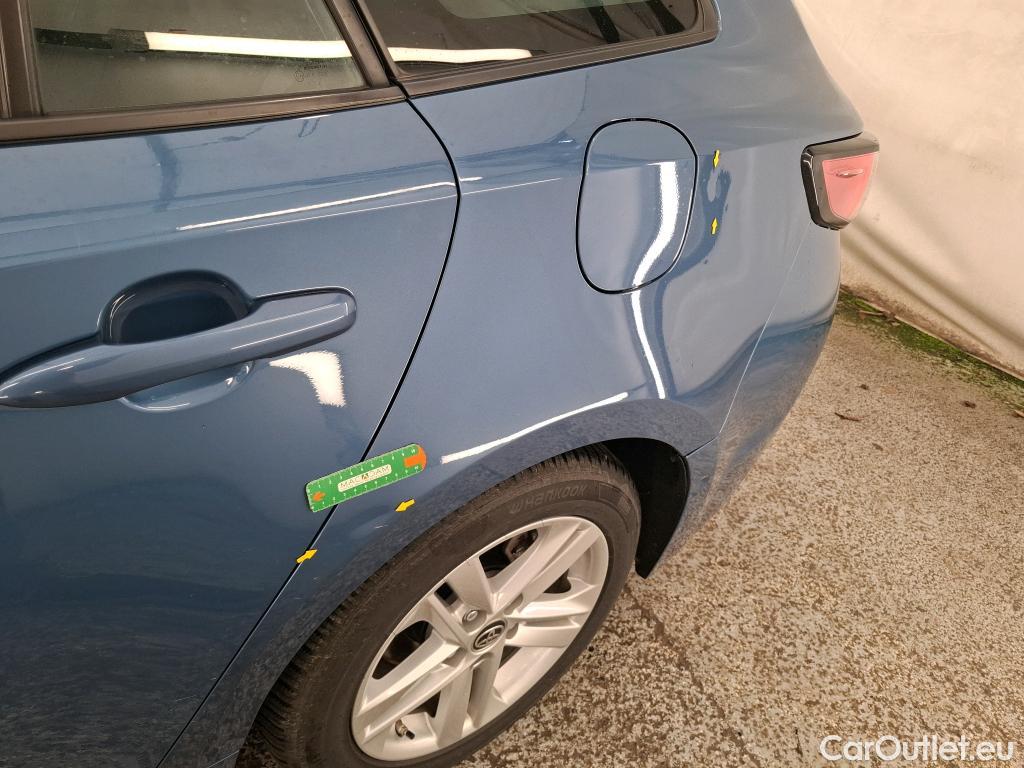  Toyota  Corolla TOYOTA  Touring Sports / 2018 / 5P / Break Hybride 122h Dynamic Business Beyond Zer #1