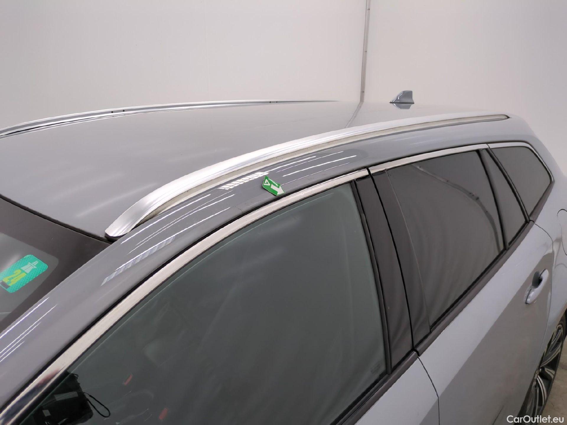  Toyota  Corolla TOYOTA  Touring Sports / 2018 / 5P / Break Hybride 122h Design #58