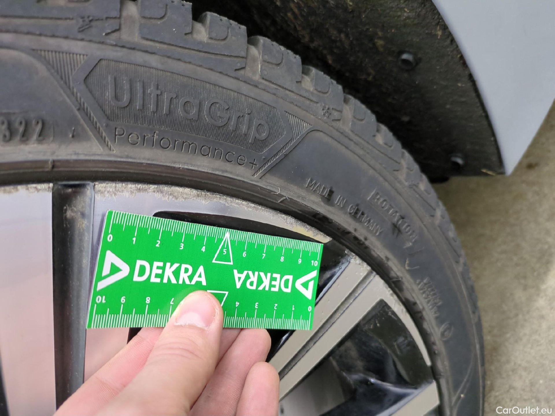  Toyota  Corolla TOYOTA  Touring Sports / 2018 / 5P / Break Hybride 122h Design #30