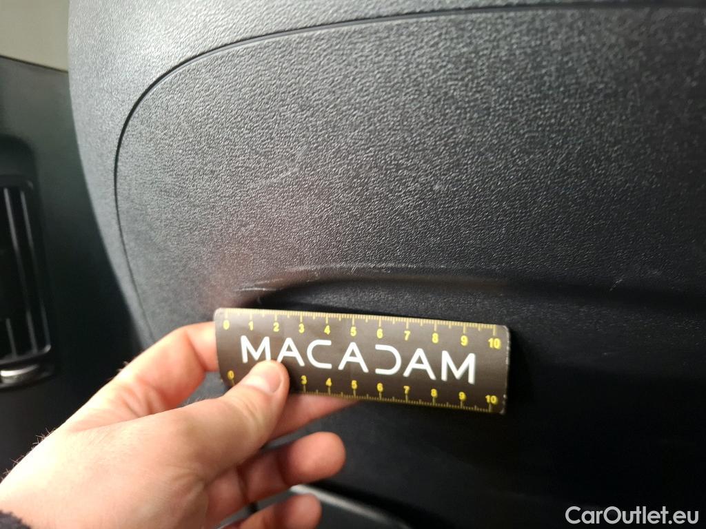  KIA  Ev6 KIA  / 2021 / 5P / SUV BEV 77.4 KWH AIR DESIGN #50