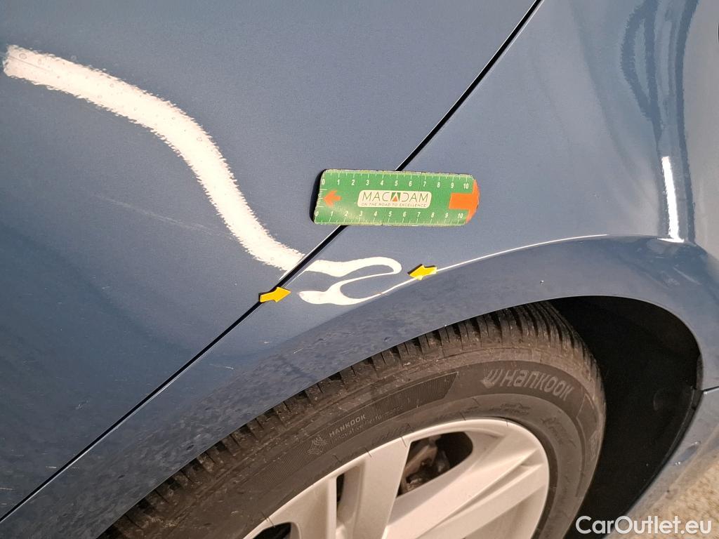  Toyota  Corolla TOYOTA  Touring Sports / 2018 / 5P / Break Hybride 122h Dynamic Business Beyond Zer #2