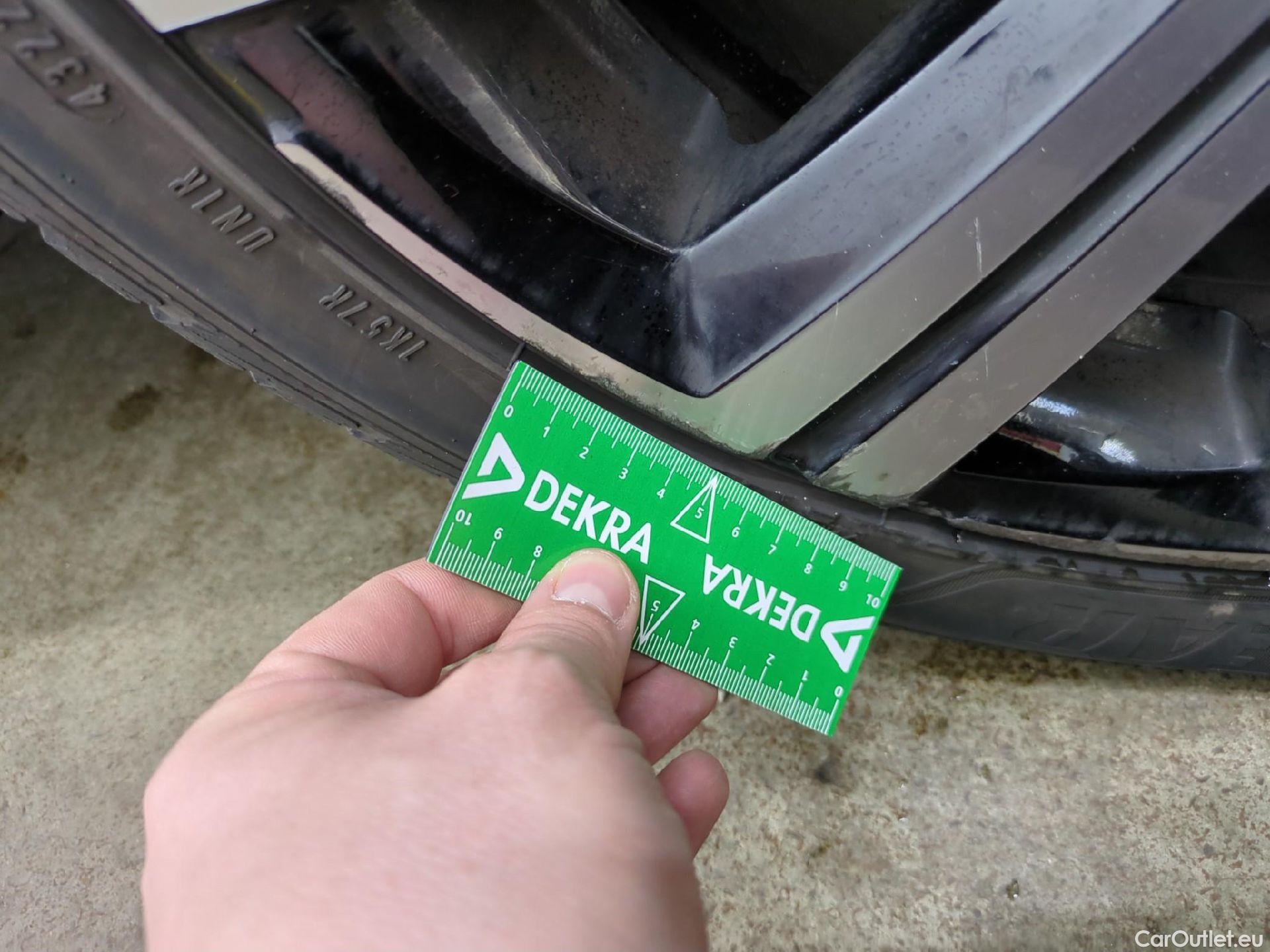  Toyota  Corolla TOYOTA  Touring Sports / 2018 / 5P / Break Hybride 122h Design #10