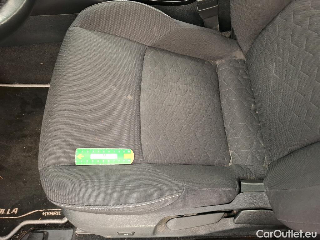  Toyota  Corolla TOYOTA  Touring Sports / 2018 / 5P / Break Hybride 122h Dynamic Business Beyond Zer #18