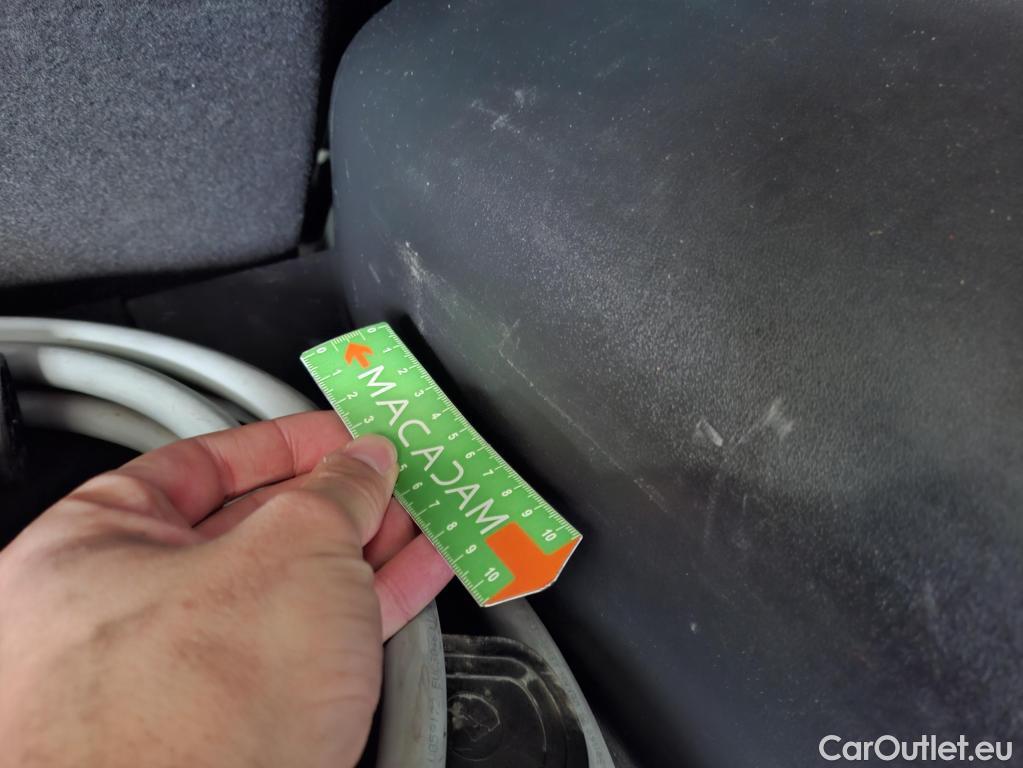  KIA  Ev6 KIA  / 2021 / 5P / SUV BEV 77.4 KWH AIR DESIGN #54