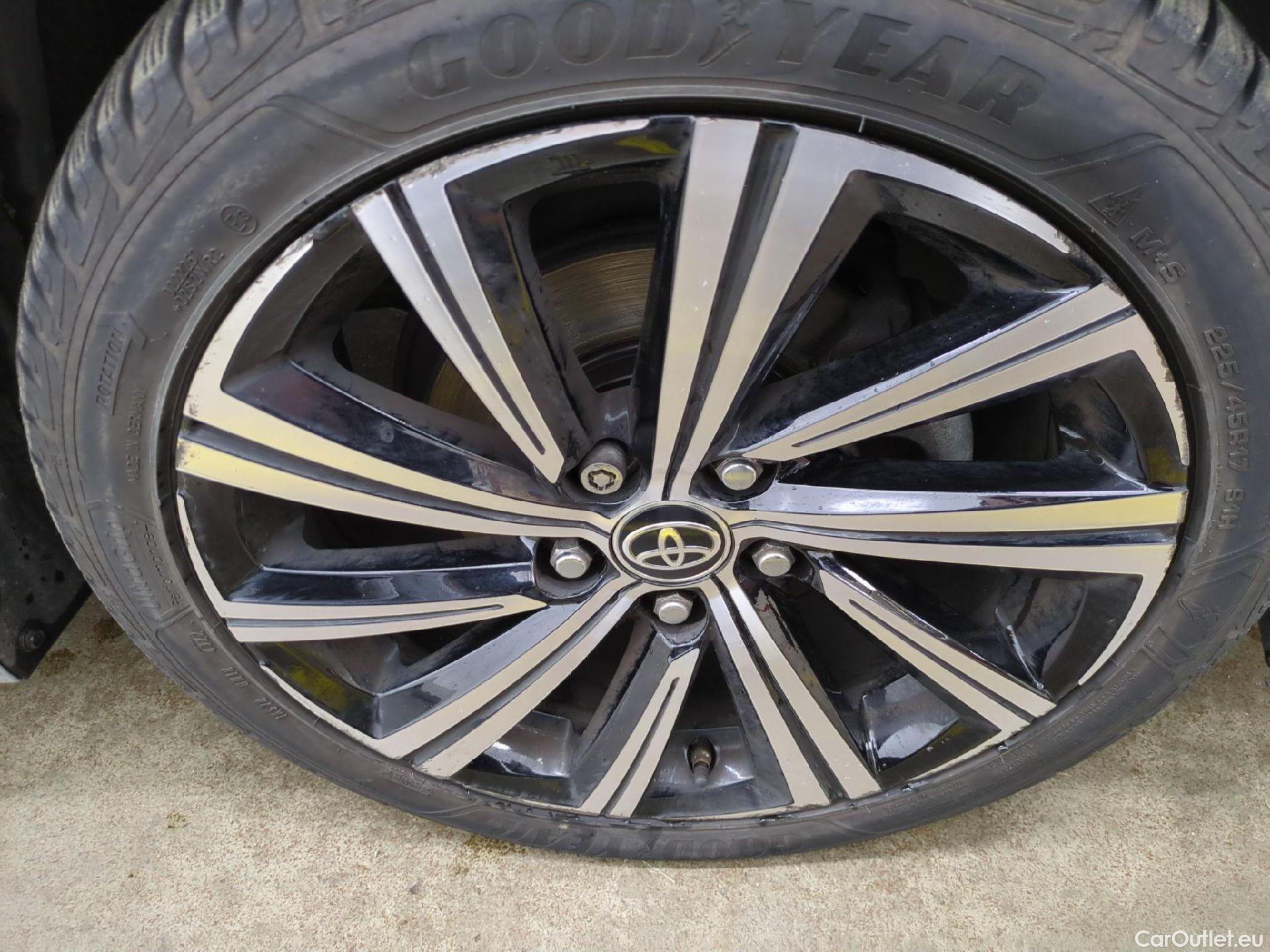  Toyota  Corolla TOYOTA  Touring Sports / 2018 / 5P / Break Hybride 122h Design #9