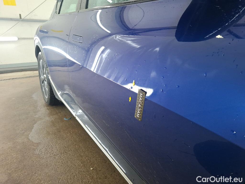  KIA  Ev6 KIA  / 2021 / 5P / SUV BEV 77.4 KWH AIR DESIGN #36