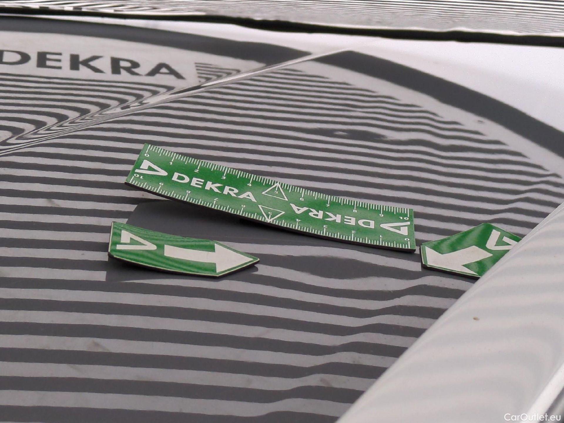  Toyota  Corolla TOYOTA  Touring Sports / 2018 / 5P / Break Hybride 122h Design #55