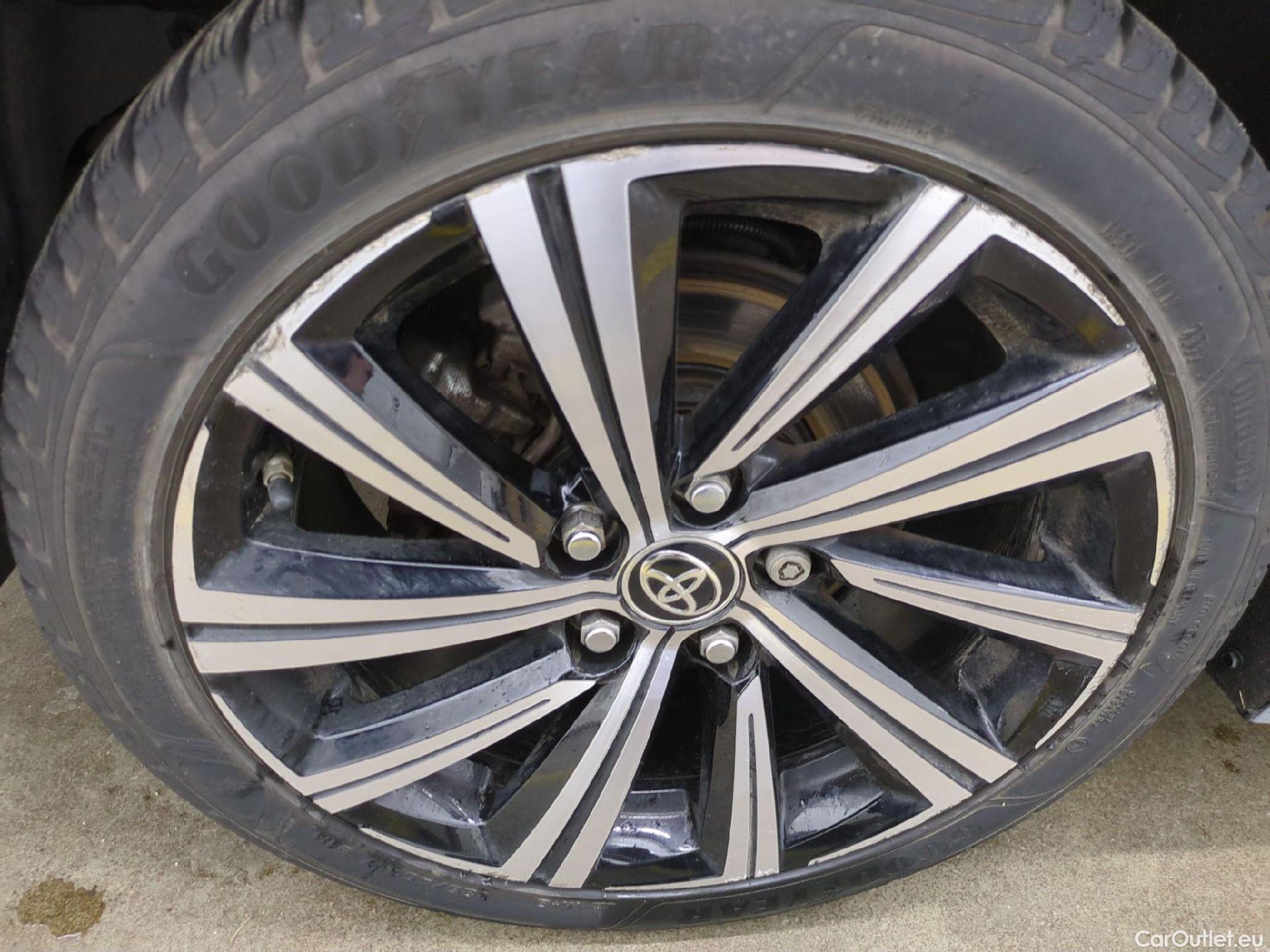  Toyota  Corolla TOYOTA  Touring Sports / 2018 / 5P / Break Hybride 122h Design #29