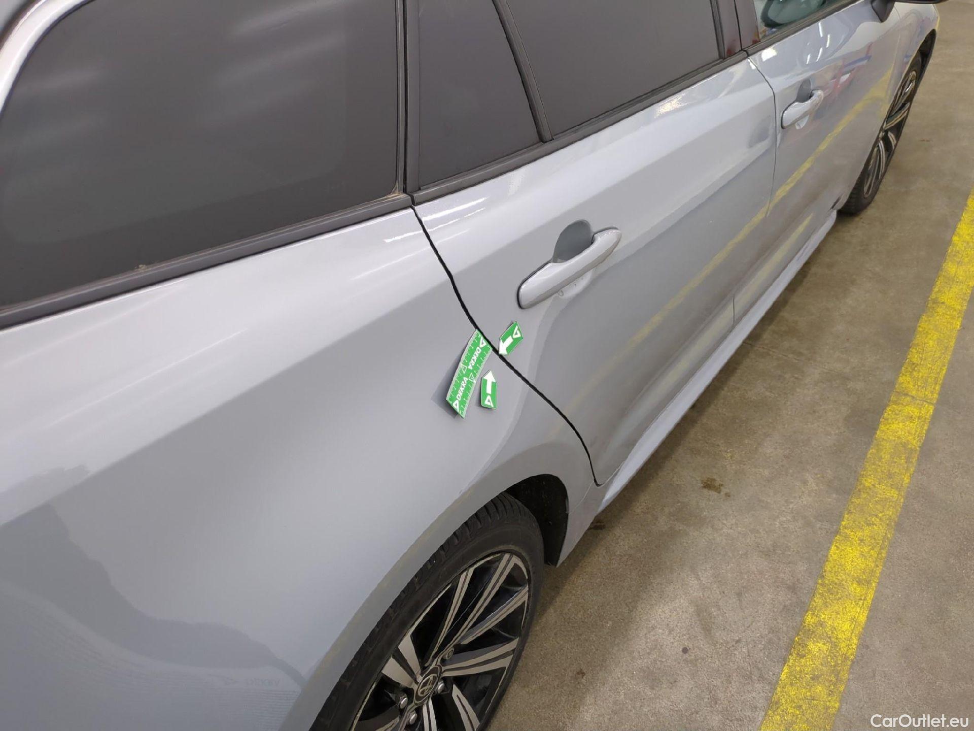  Toyota  Corolla TOYOTA  Touring Sports / 2018 / 5P / Break Hybride 122h Design #37