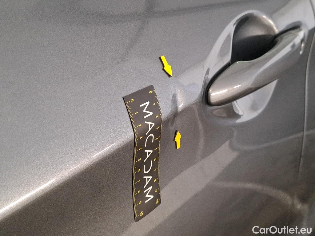  Nissan  Qashqai NISSAN  / 2017 / 5P / Crossover 1.5 DCI 115 Business Edition #9