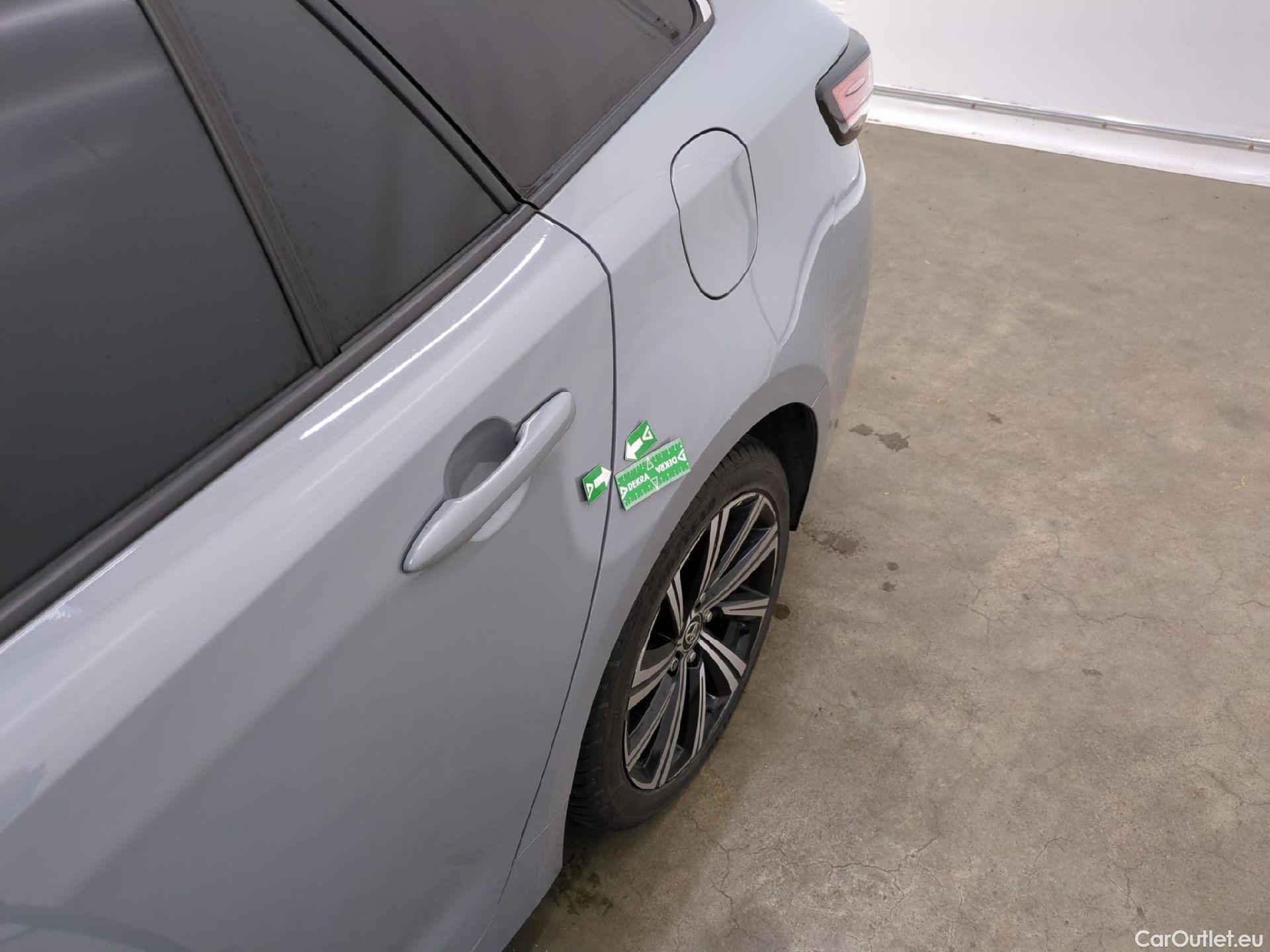  Toyota  Corolla TOYOTA  Touring Sports / 2018 / 5P / Break Hybride 122h Design #63