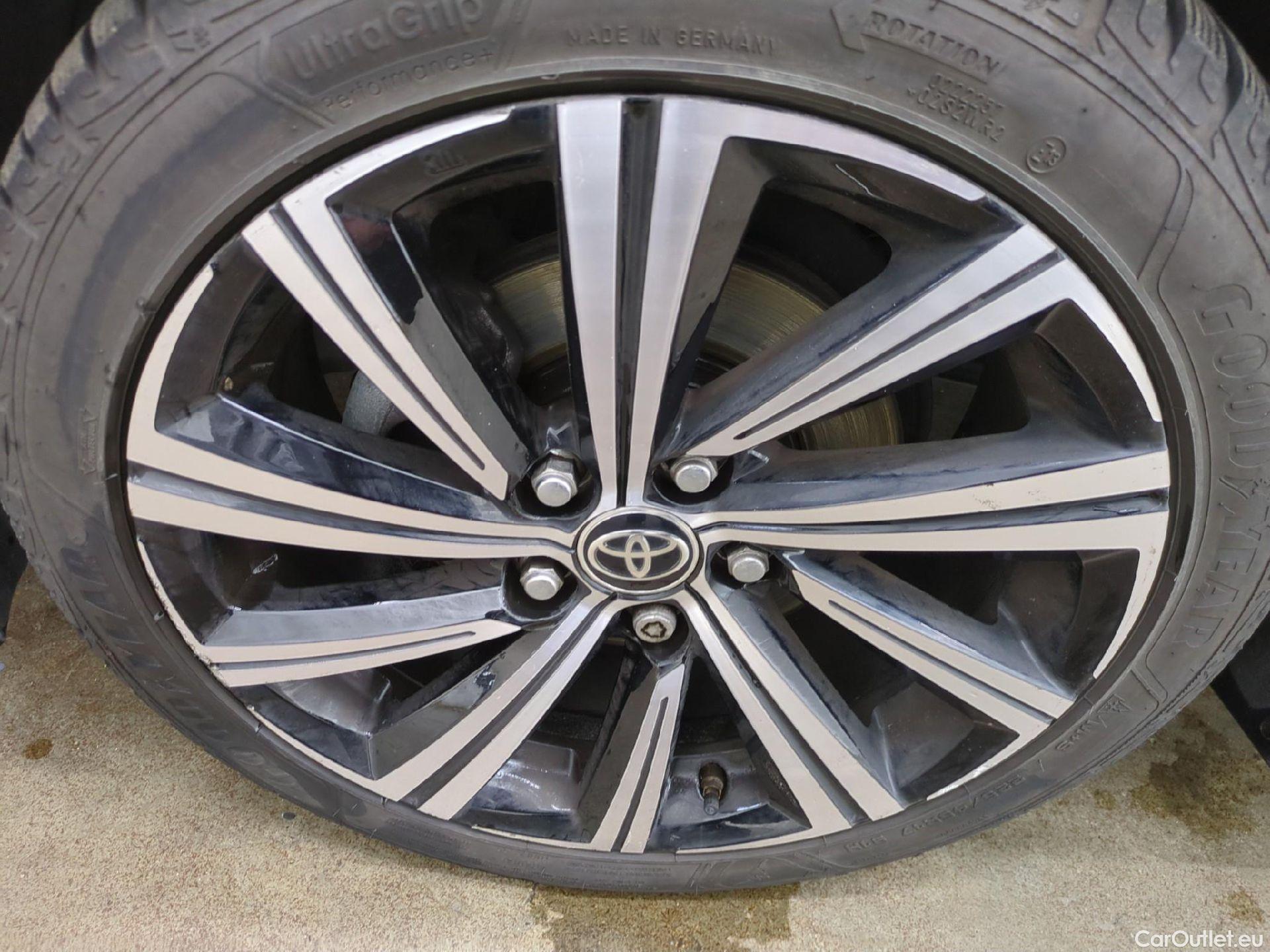  Toyota  Corolla TOYOTA  Touring Sports / 2018 / 5P / Break Hybride 122h Design #17