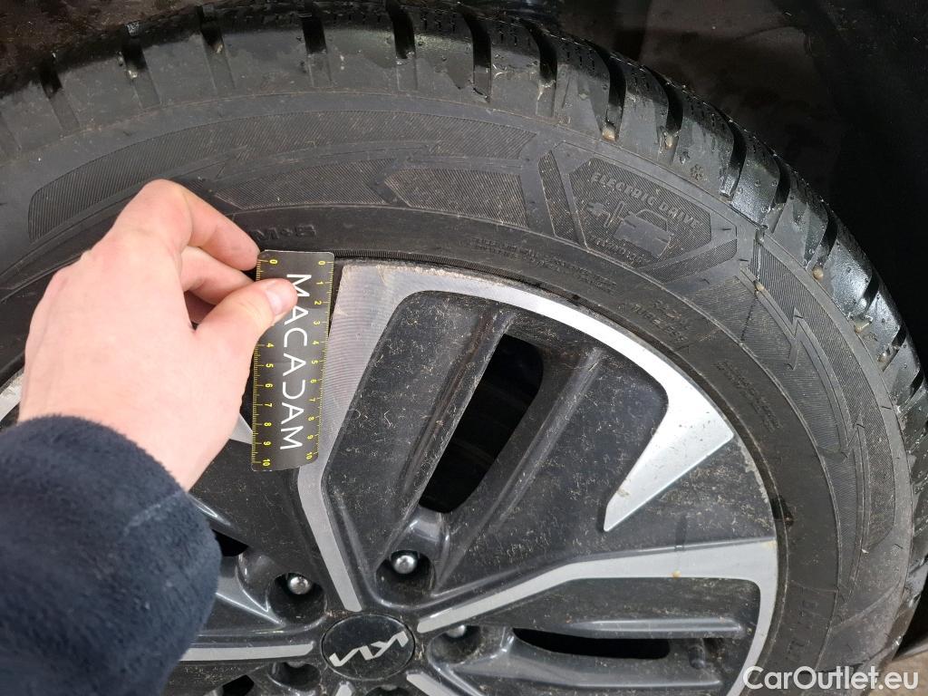  KIA  Ev6 KIA  / 2021 / 5P / SUV BEV 77.4 KWH AIR DESIGN #26