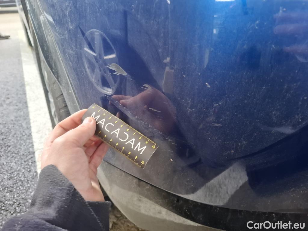  KIA  Ev6 KIA  / 2021 / 5P / SUV BEV 77.4 KWH AIR DESIGN #17