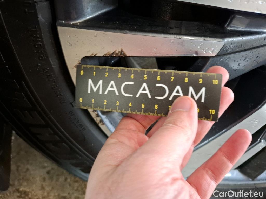  Peugeot  3008  Allure Pack 1.5 HDi 130CV BVA8 E6d #24