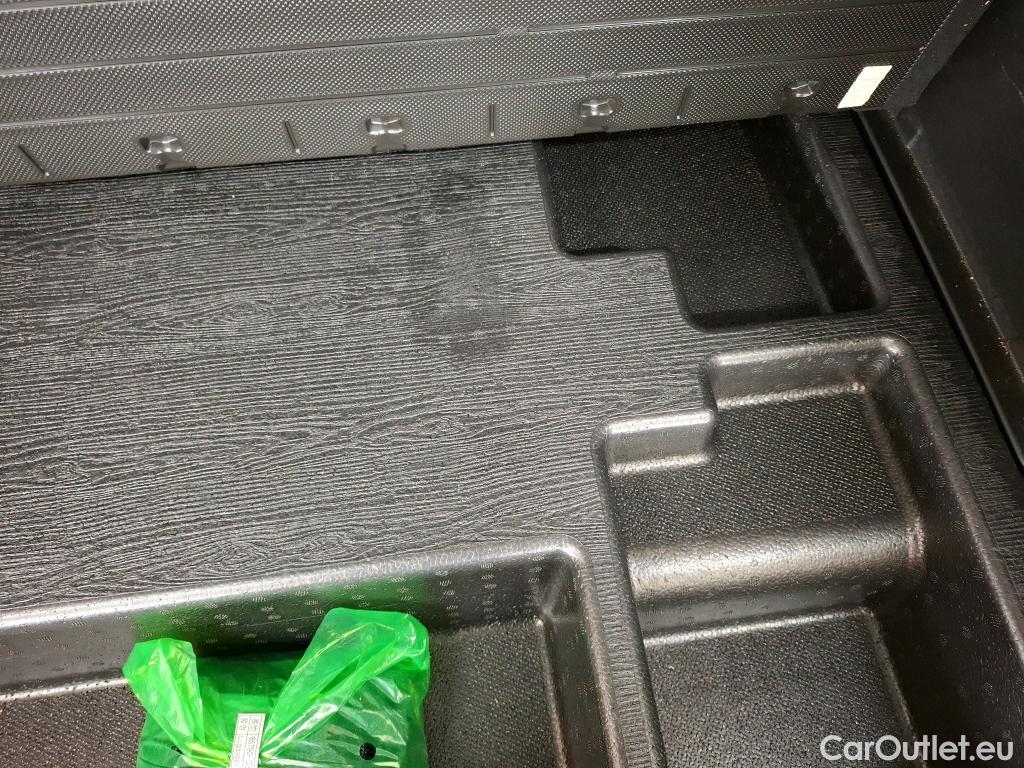  Hyundai  Tucson HYUNDAI  / 2020 / 5P / SUV 1.6 CRDI 136 DCT-7 HYBRID 48V CREATIVE #9