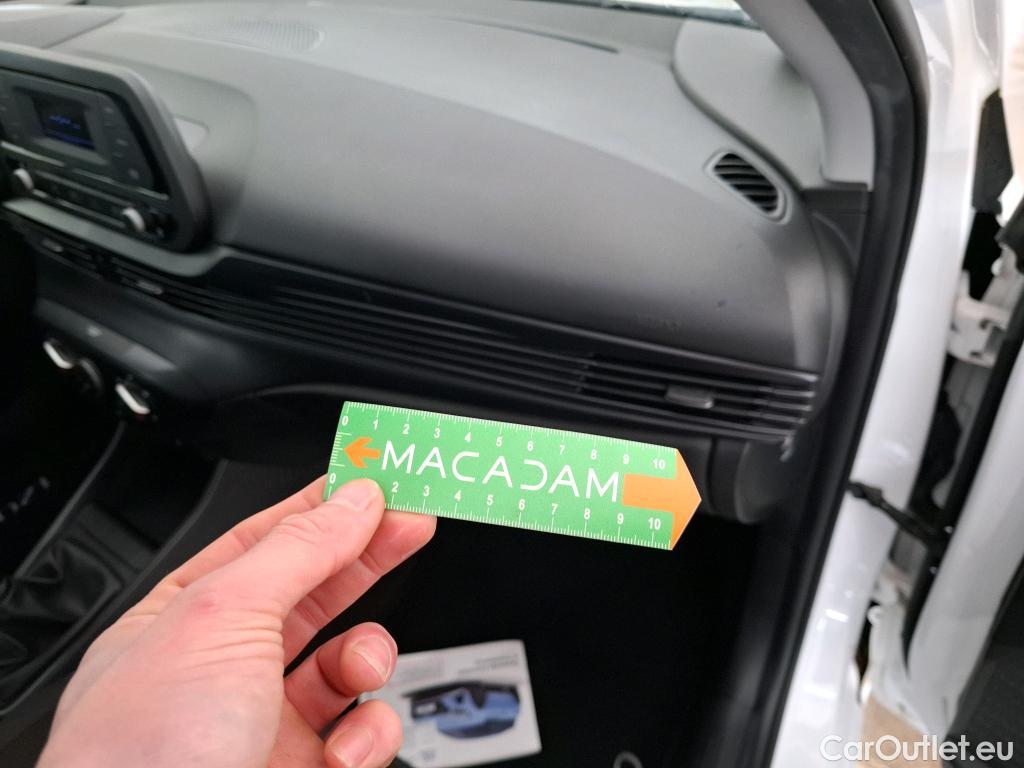  Hyundai  i20  Initia 1.2 85CV BVM5 E6d #13