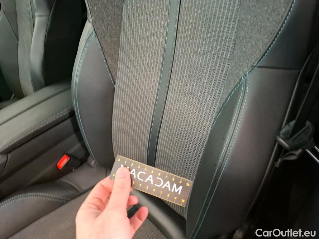  Peugeot  3008  Allure Pack 1.5 HDi 130CV BVA8 E6d #16