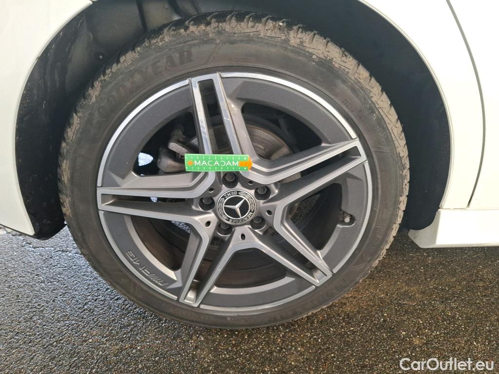  Mercedes  A-Klasse MERCEDES-BENZ Classe A Compact / 2018 / 5P / Berline A 200 d AMG Line 8G-DCT #1