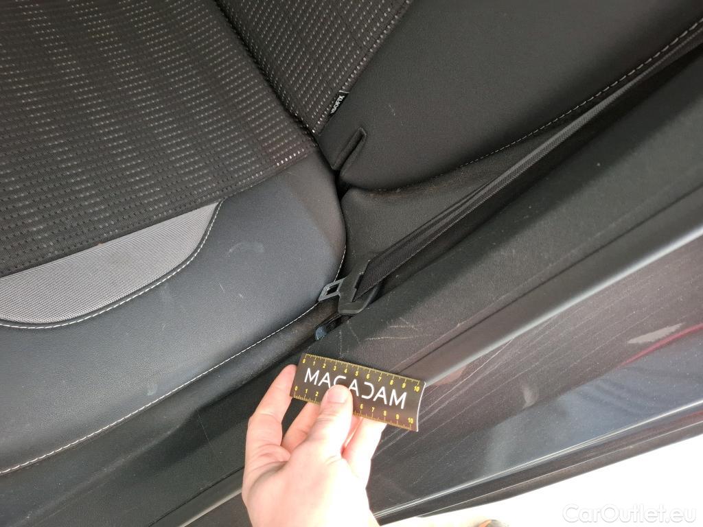  Peugeot  2008  Allure 1.2 80CV BVM5 E5 #31