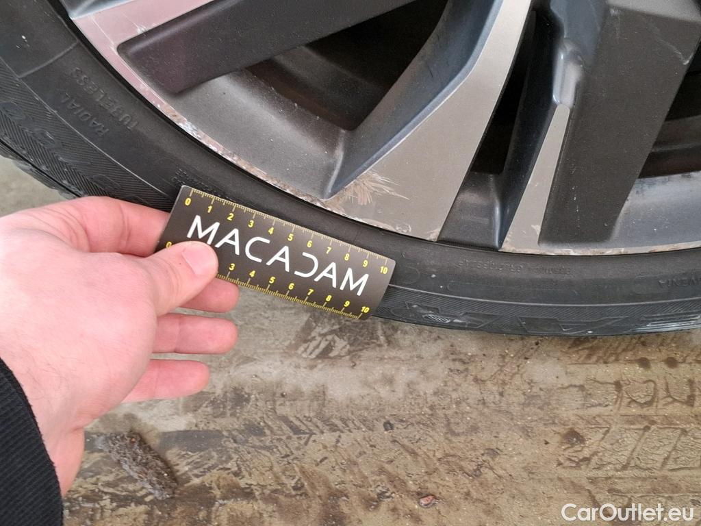  Peugeot  2008  Allure 1.2 80CV BVM5 E5 #21