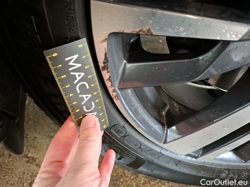  Peugeot  3008  Allure Pack 1.5 HDi 130CV BVA8 E6d #23