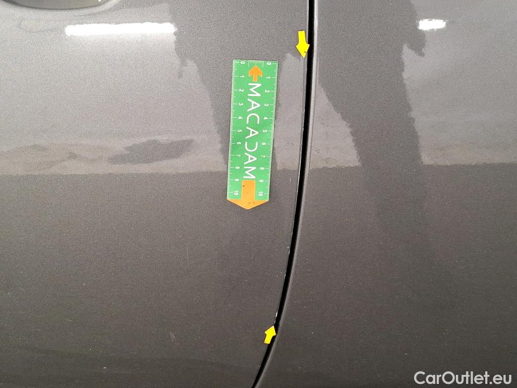  Fiat  500 FIAT   2015  3P  Berline Hybrid 10 BSG 70 ch Dolcevita #8