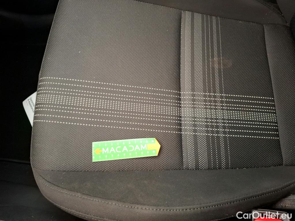  Hyundai  i20  Initia 1.2 85CV BVM5 E6d #18