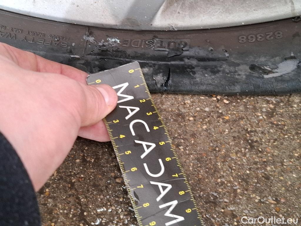  Nissan  Juke NISSAN  / 2019 / 5P / Crossover DIG-T 114 DCT Business+ #50