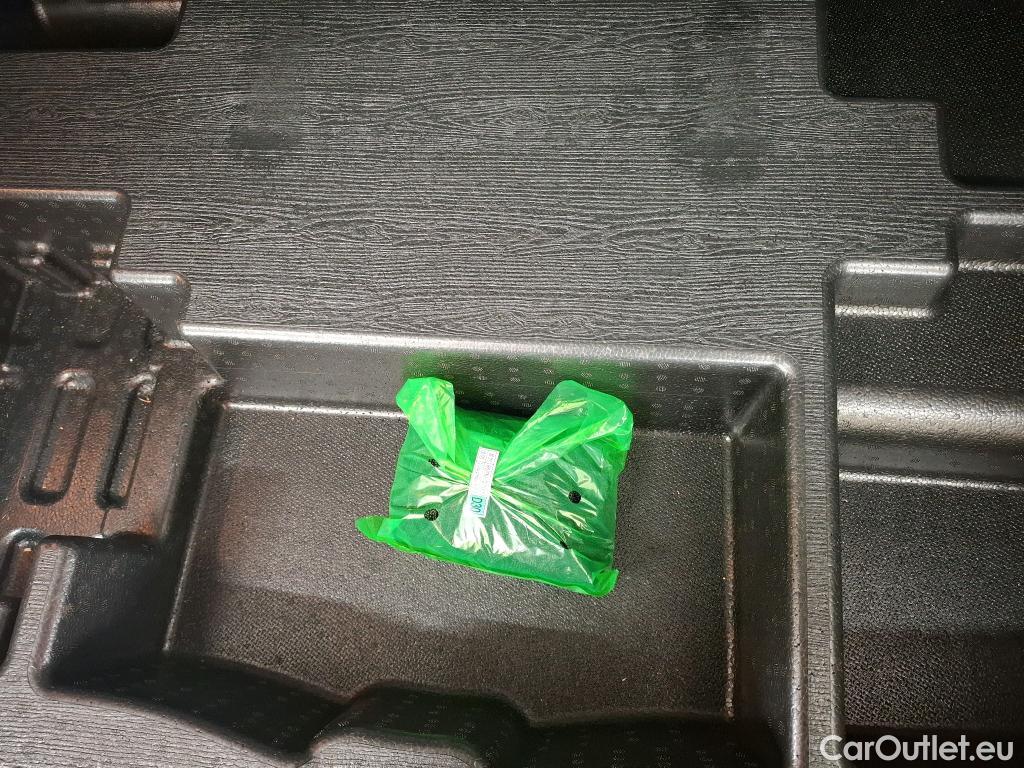  Hyundai  Tucson HYUNDAI  / 2020 / 5P / SUV 1.6 CRDI 136 DCT-7 HYBRID 48V CREATIVE #10