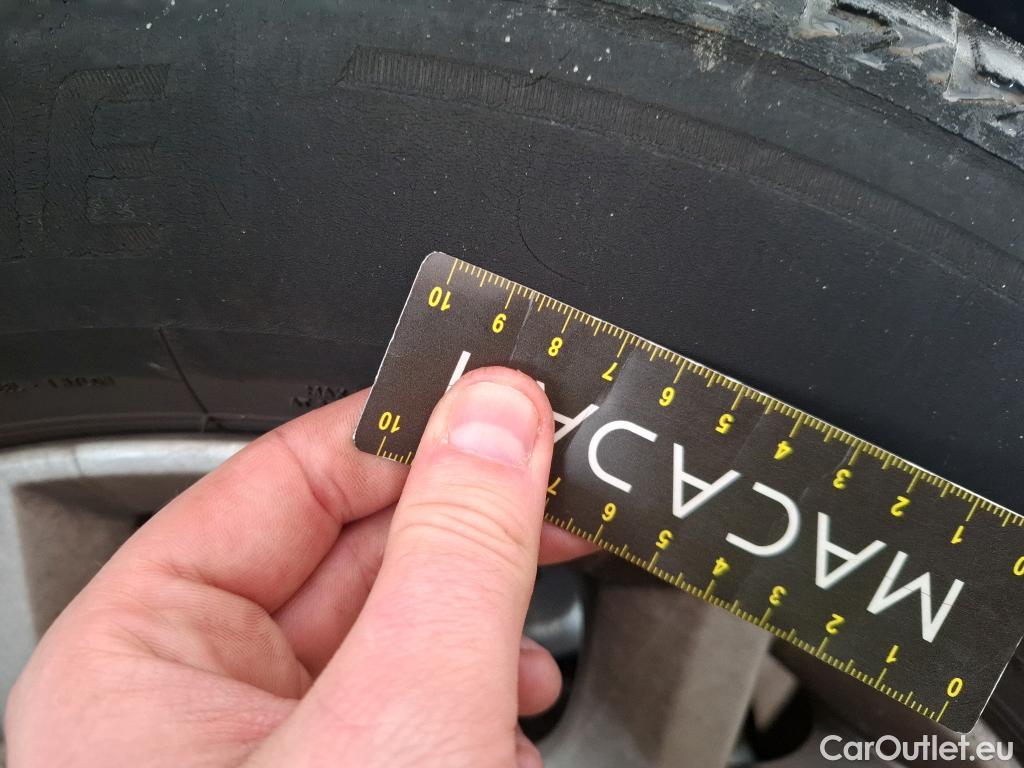  Nissan  Juke NISSAN  / 2019 / 5P / Crossover DIG-T 114 DCT Business+ #47