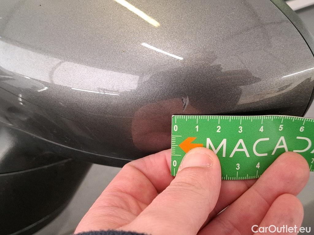  Fiat  500 FIAT   2015  3P  Berline Hybrid 10 BSG 70 ch Dolcevita #36