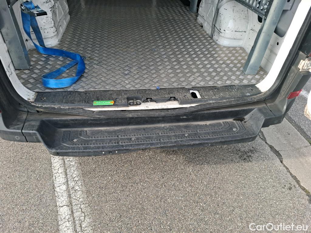  Volkswagen  Crafter VOLKSWAGEN  / 2017 / 4P / Fourgon tôlé 2.0TDI 140 30 L3H3 Business #90