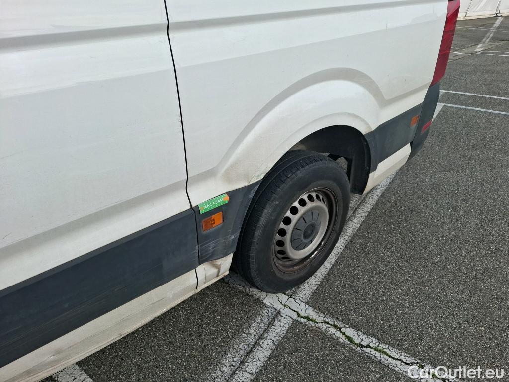 Volkswagen  Crafter VOLKSWAGEN  / 2017 / 4P / Fourgon tôlé 2.0TDI 140 30 L3H3 Business #100