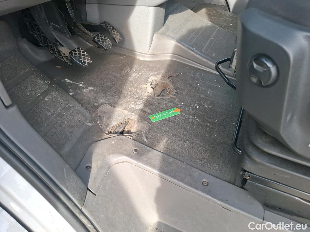  Volkswagen  Crafter VOLKSWAGEN  / 2017 / 4P / Fourgon tôlé 2.0TDI 140 30 L3H3 Business #76