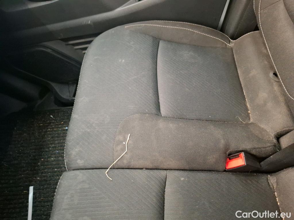  Renault  Trafic RENAULT  / 2021 / 4P / Fourgon tôlé FG GCF L1H1 2T8 Blue dCi 150 #46