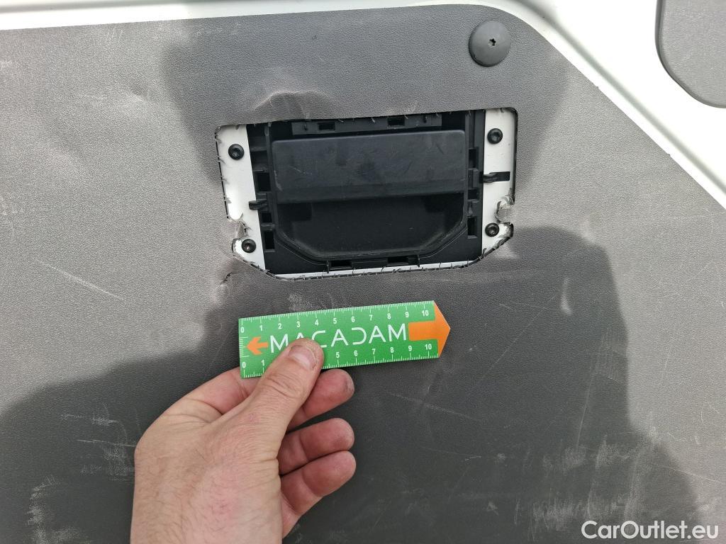  Volkswagen  Crafter VOLKSWAGEN  / 2017 / 4P / Fourgon tôlé 2.0TDI 140 30 L3H3 Business #116