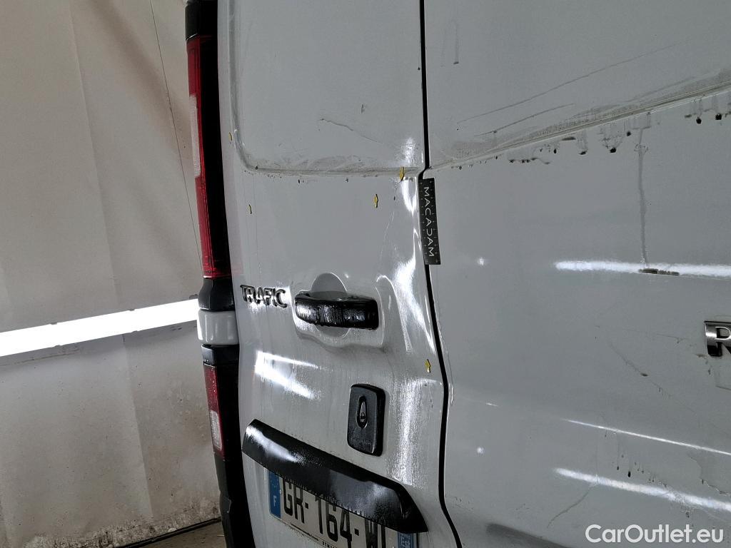  Renault  Trafic RENAULT  / 2021 / 4P / Fourgon tôlé FG GCF L1H1 2T8 Blue dCi 150 #17