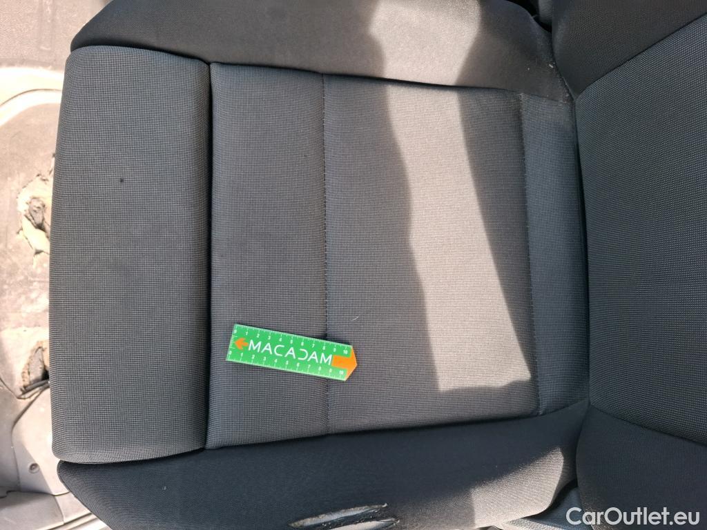  Volkswagen  Crafter VOLKSWAGEN  / 2017 / 4P / Fourgon tôlé 2.0TDI 140 30 L3H3 Business #112